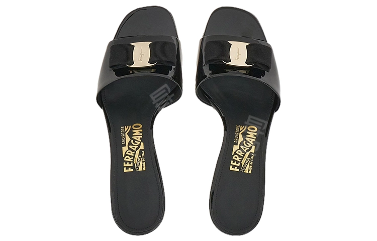 FERRAGAMO Vara