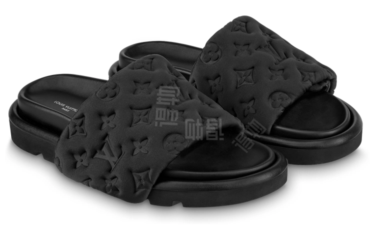 LOUIS VUITTON Pool Pillow Comfort