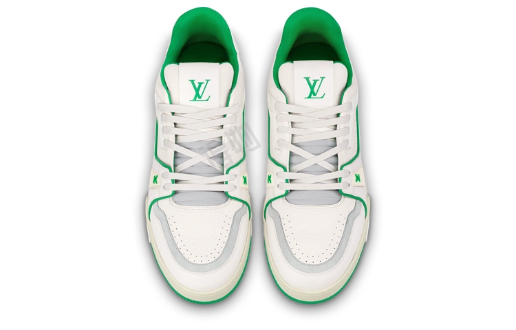 LOUIS VUITTON Trainer 54