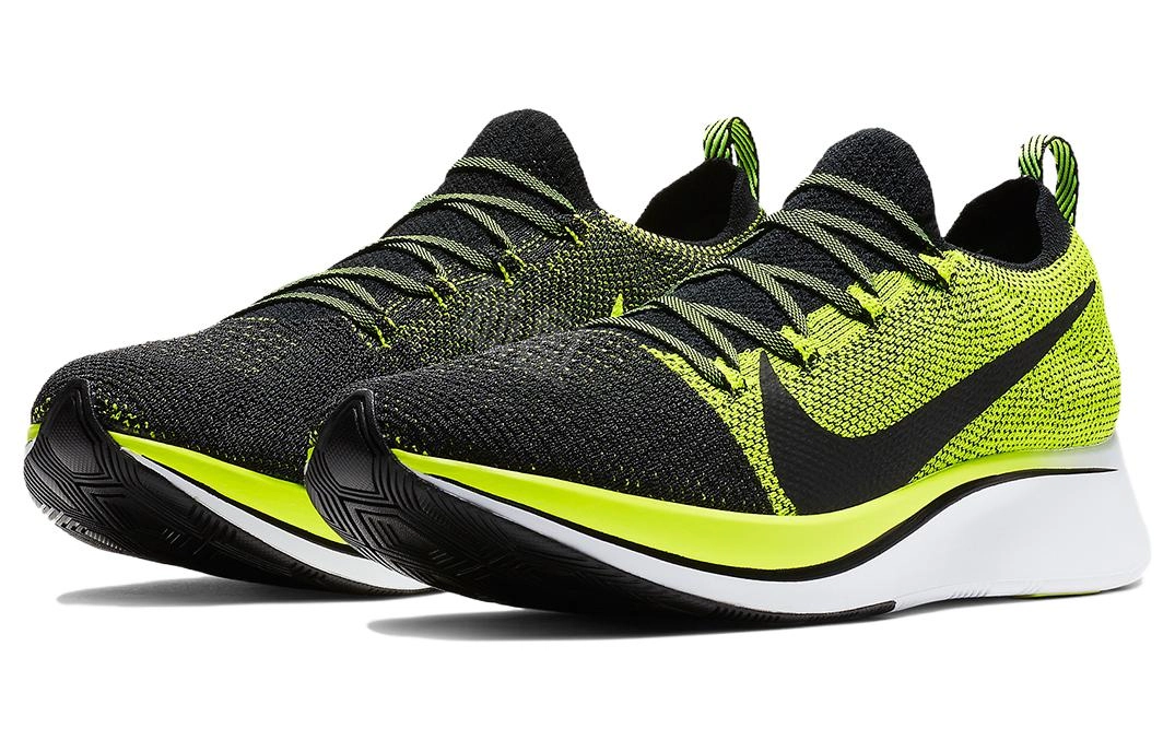 Nike Zoom Fly Flyknit