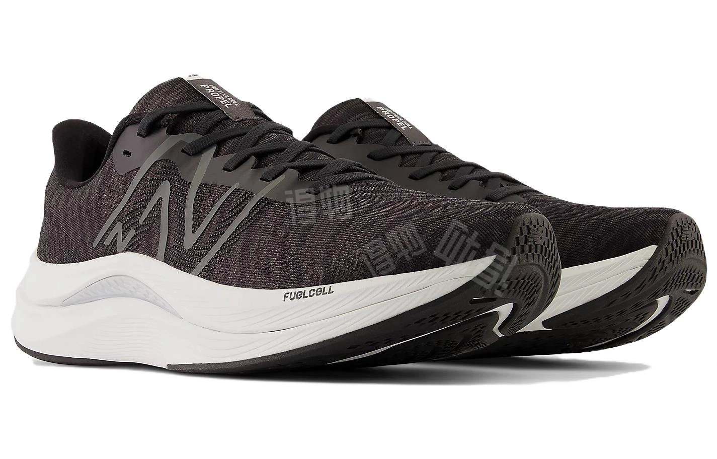 New Balance NB FuelCell Propel v4