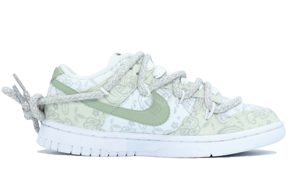 Nike Dunk Low ESS