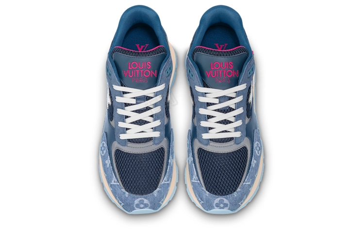 LOUIS VUITTON Run Away Monogram