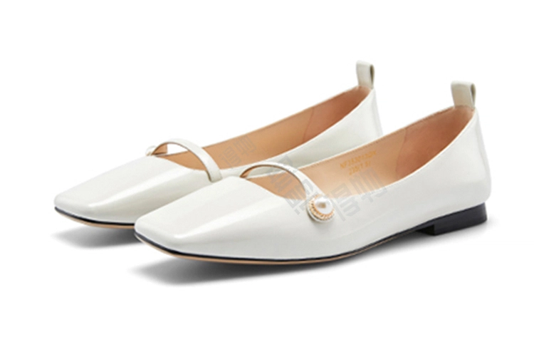 NINE WEST