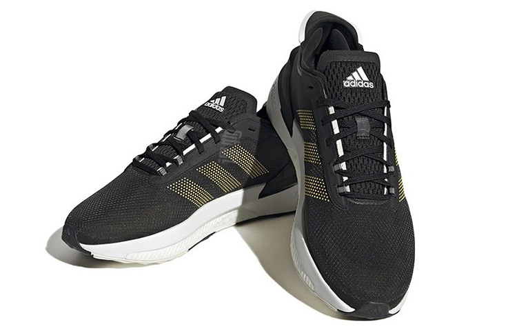 adidas Avryn