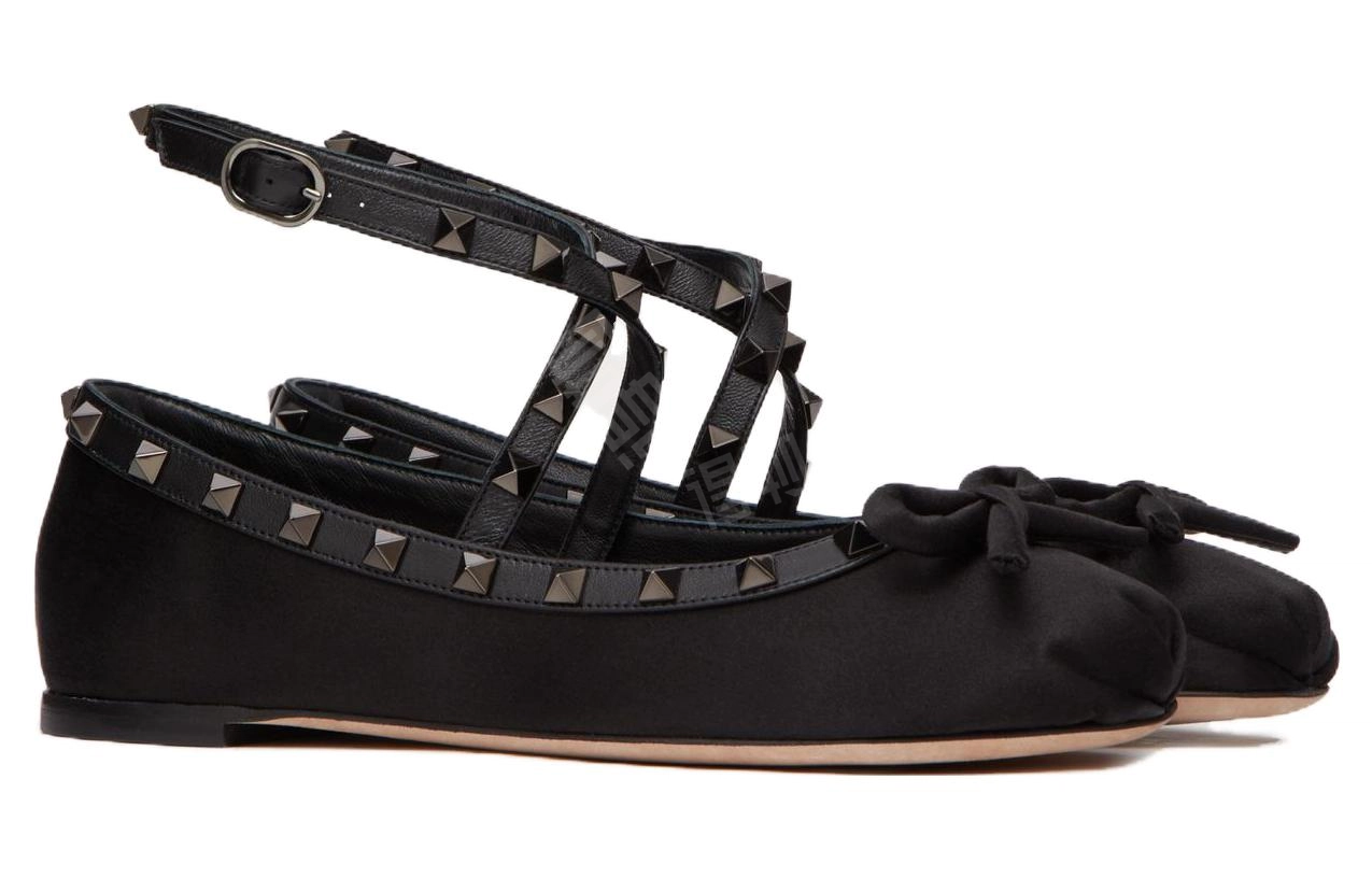 Valentino Rockstud