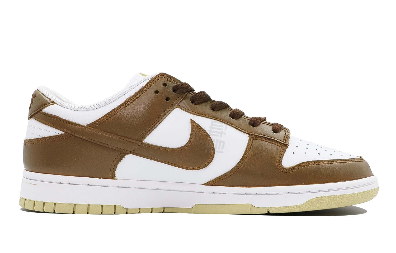 Nike Dunk Low "Team Gold"