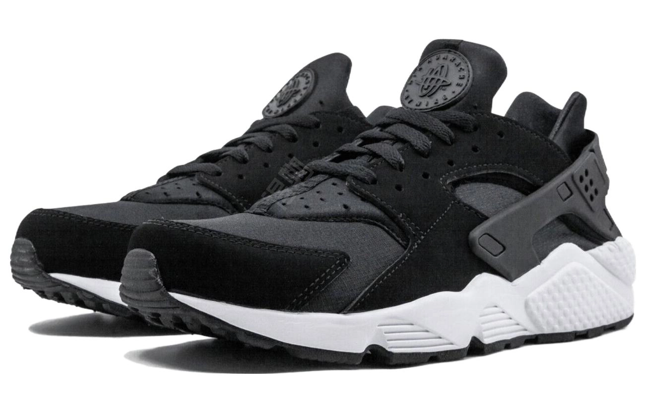 Nike Air Huarache Black Trainers