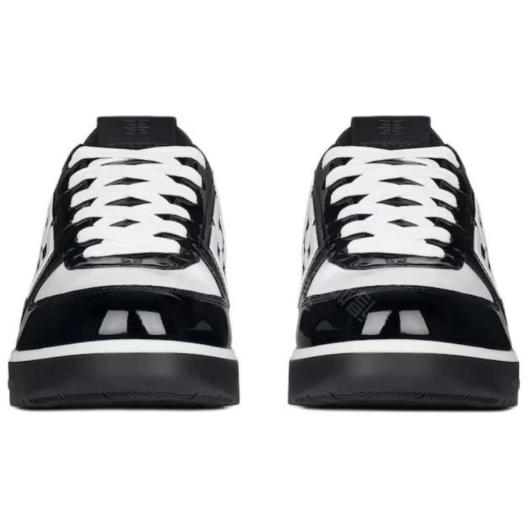 GIVENCHY
