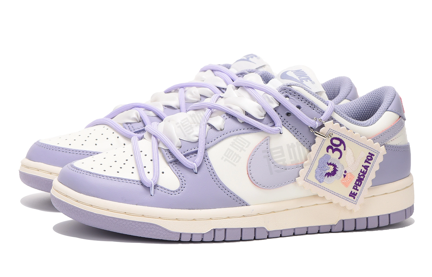Nike Dunk Low vibe