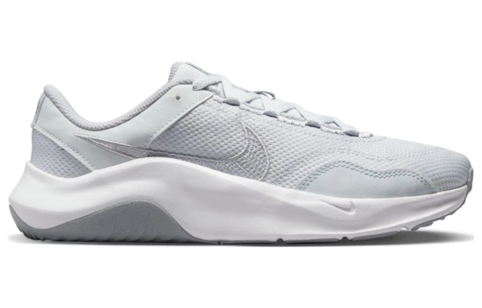 Nike Legend Essential 3