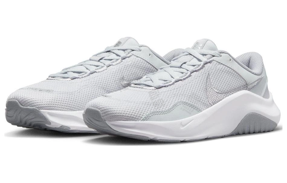 Nike Legend Essential 3