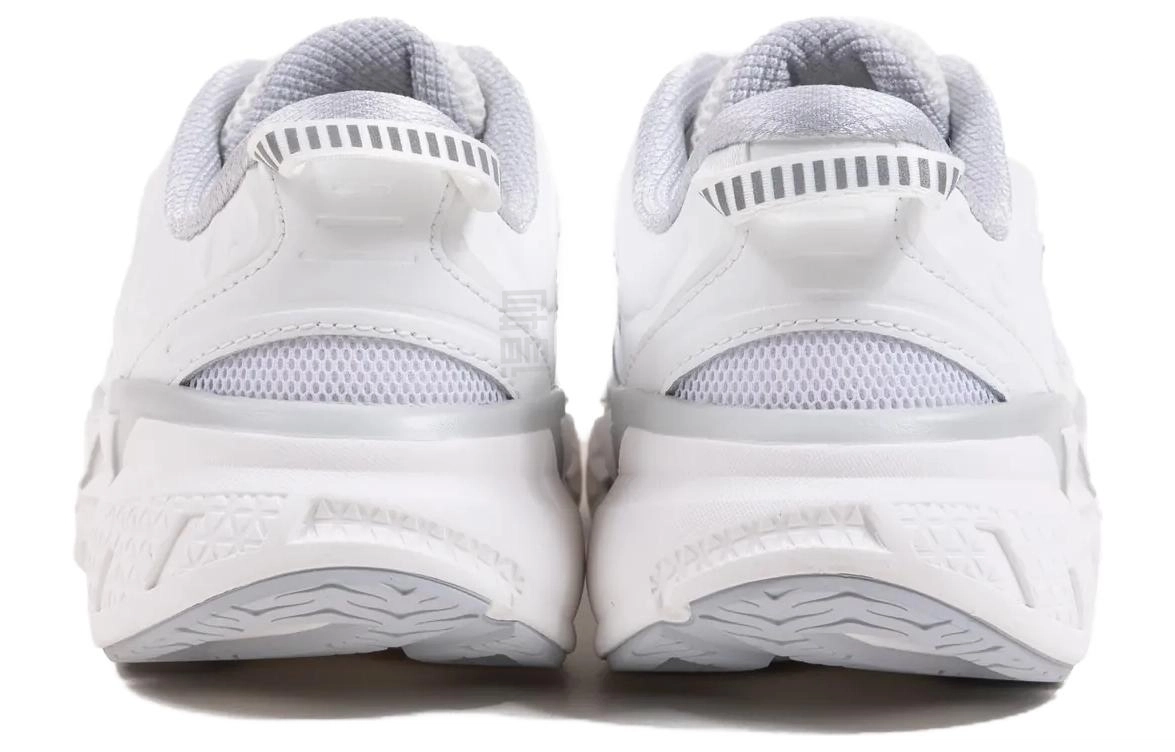 HOKA ONE ONE Clifton L