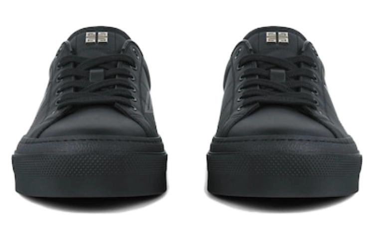 GIVENCHY
