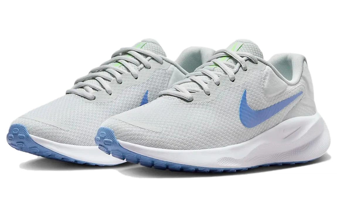 Nike REVOLUTION 7