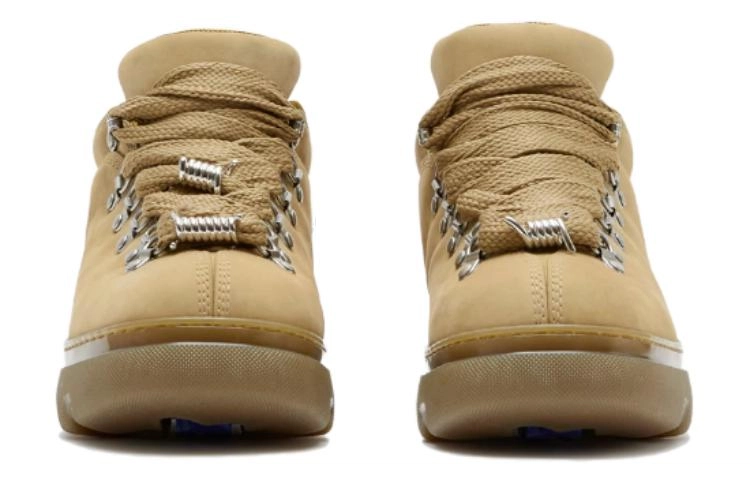 Burberry Trek