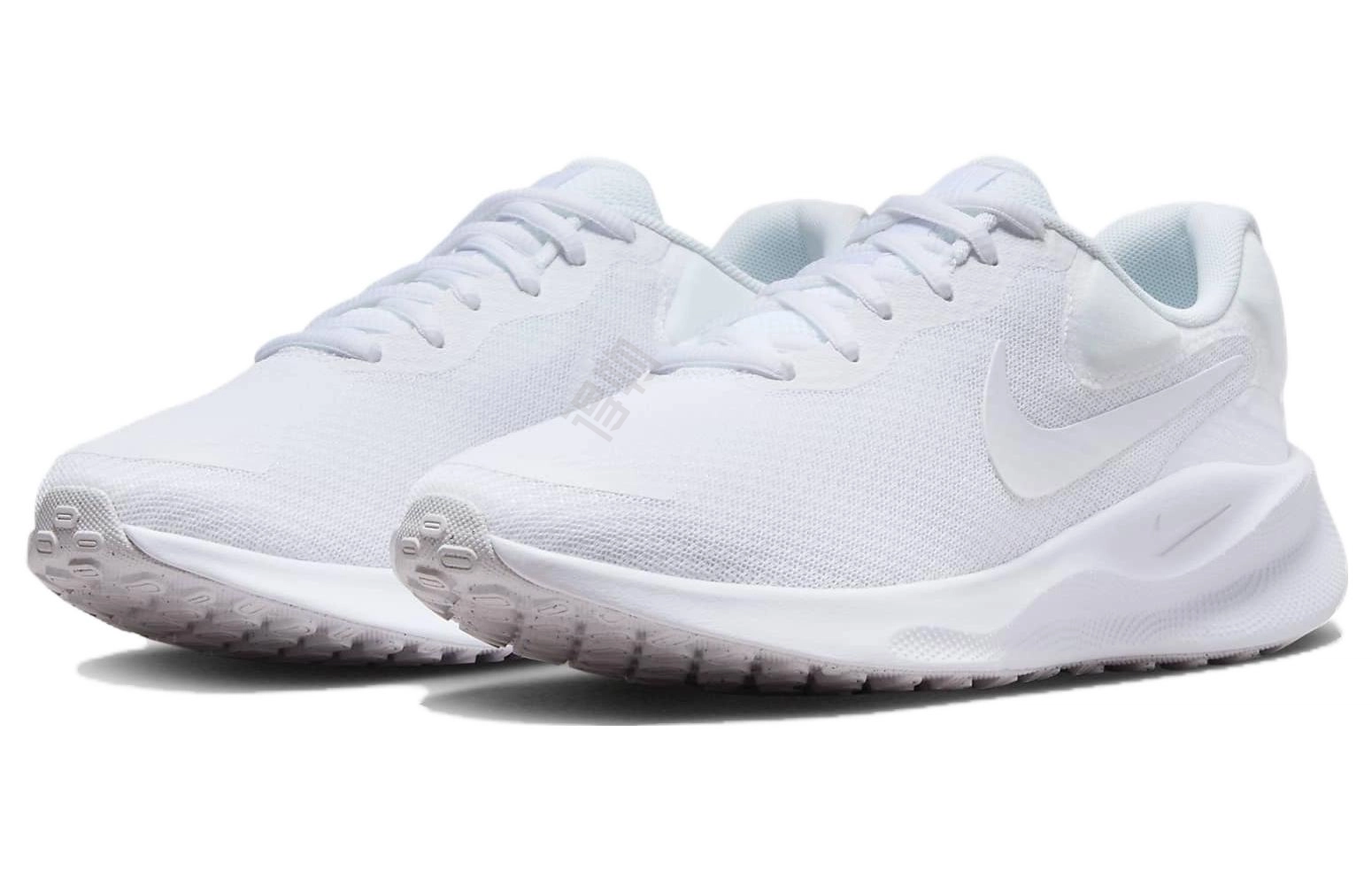 Nike REVOLUTION 7