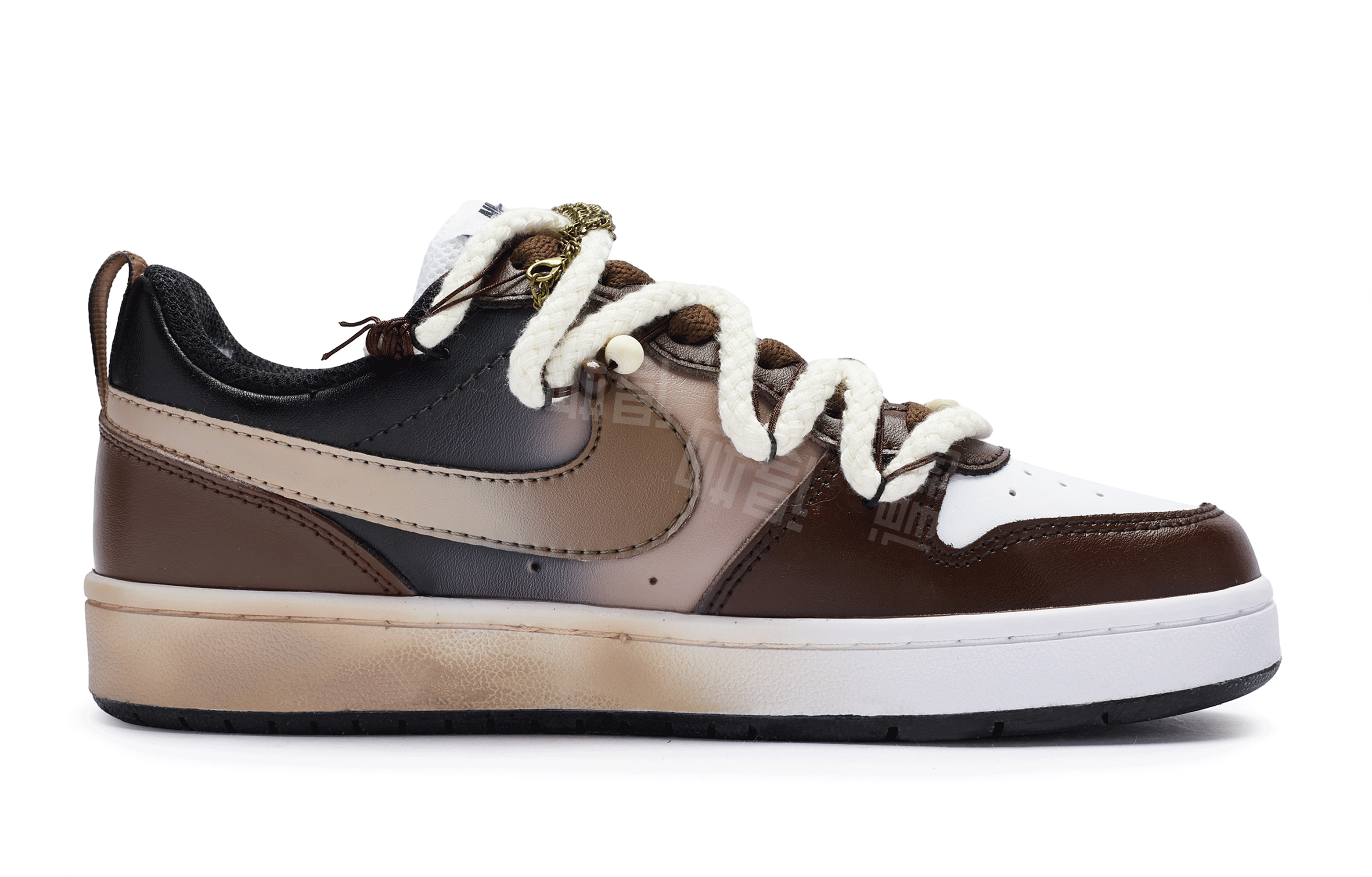 Nike Court Borough Low 2 811 GS