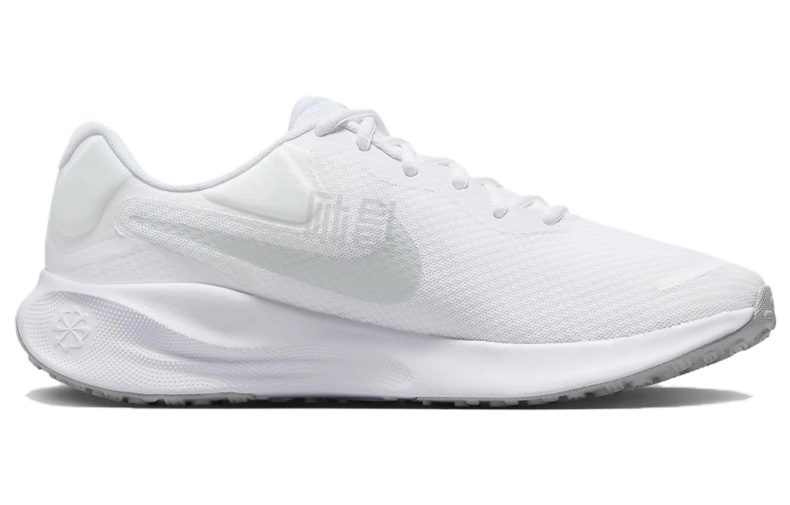 Nike REVOLUTION 7