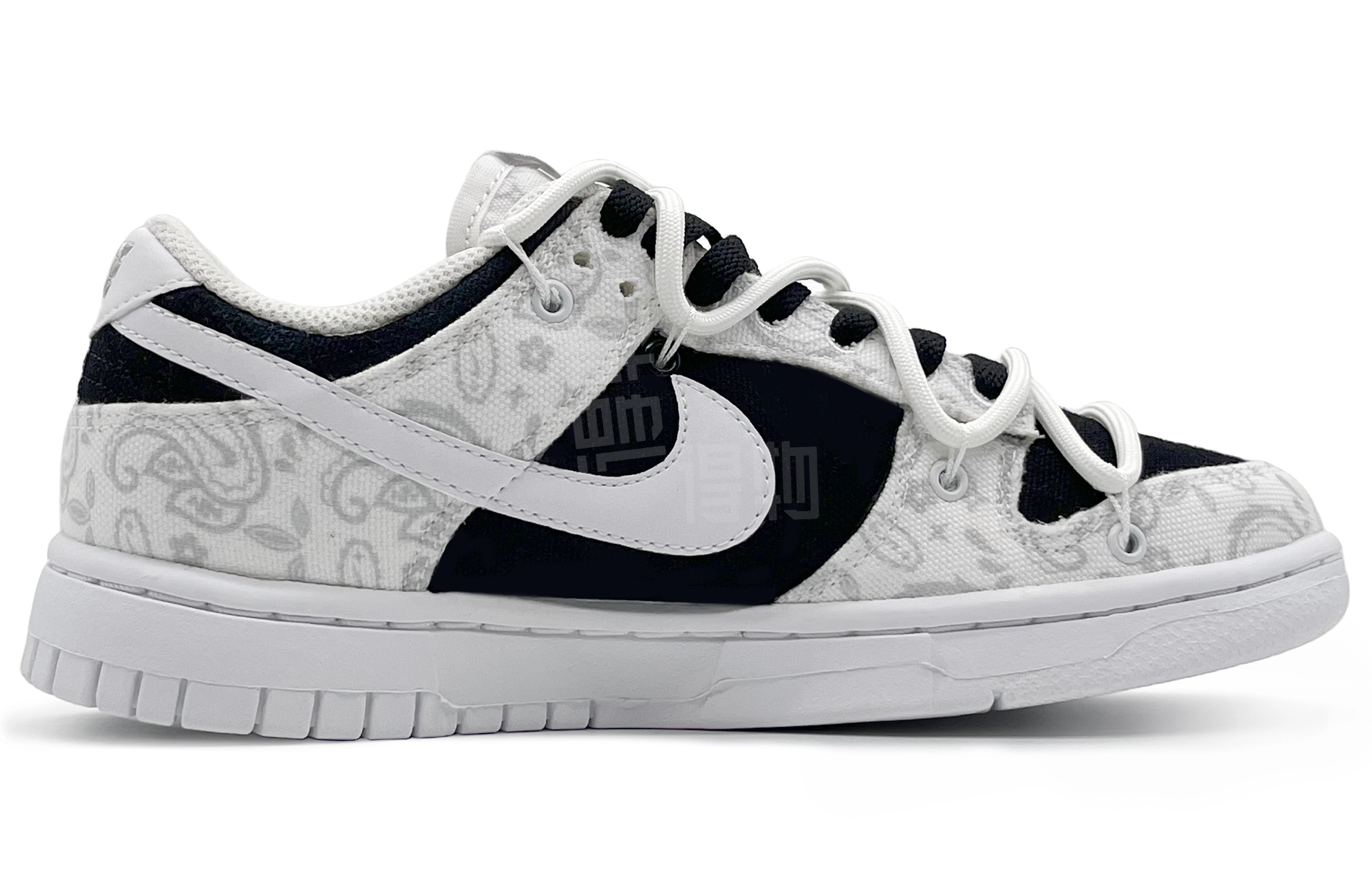 Nike Dunk Low ESSWhite Paisley