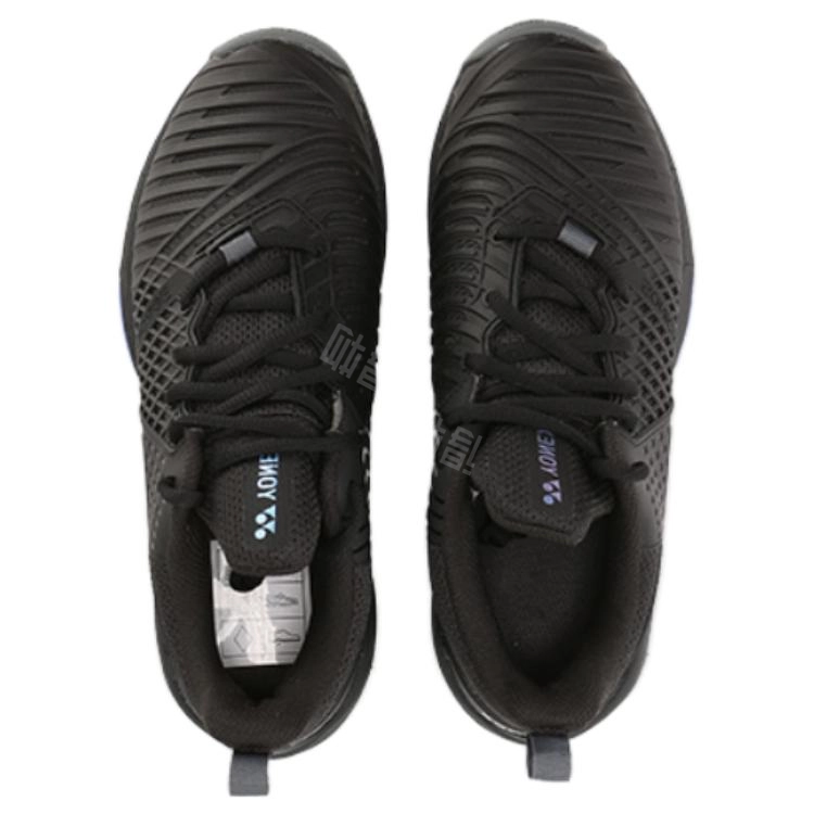 YONEX