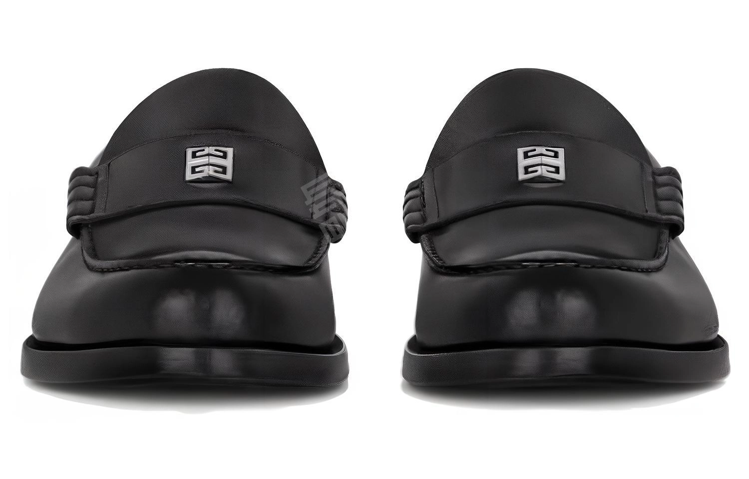GIVENCHY