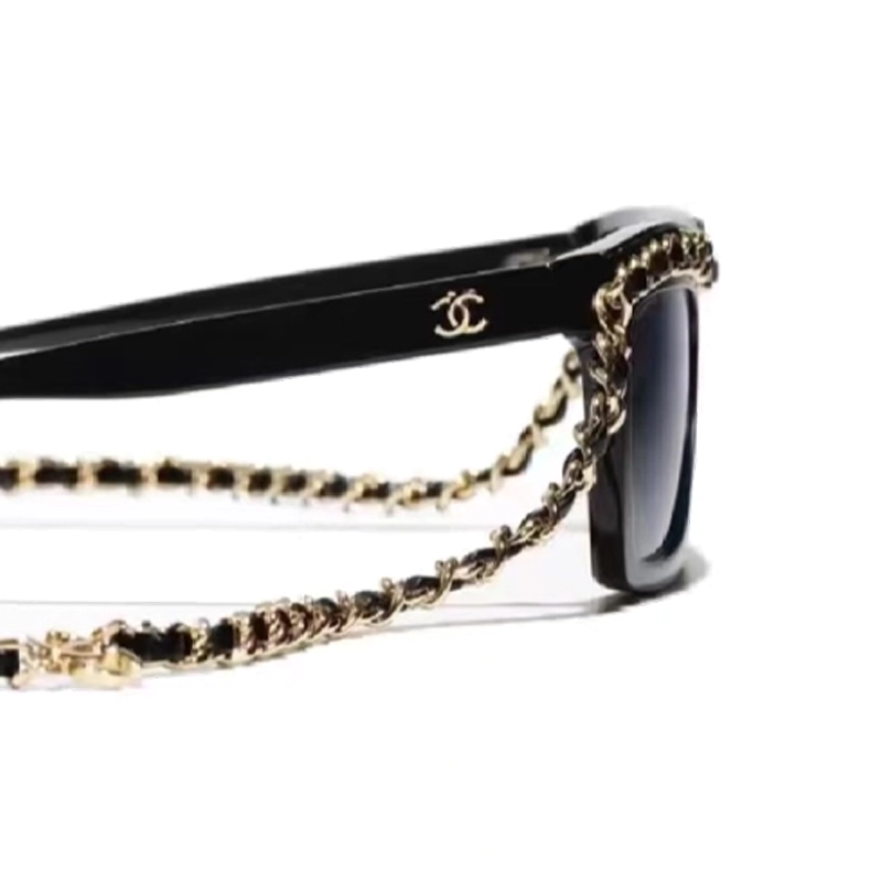 CHANEL C Logo