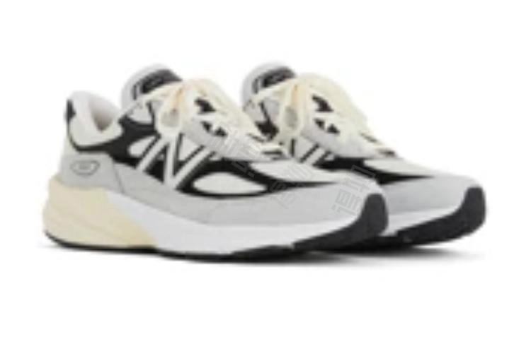 New Balance NB 990 V6