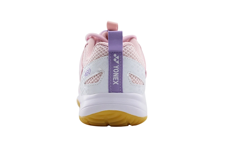 YONEX