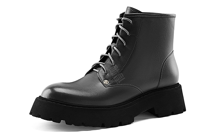 NINE WEST