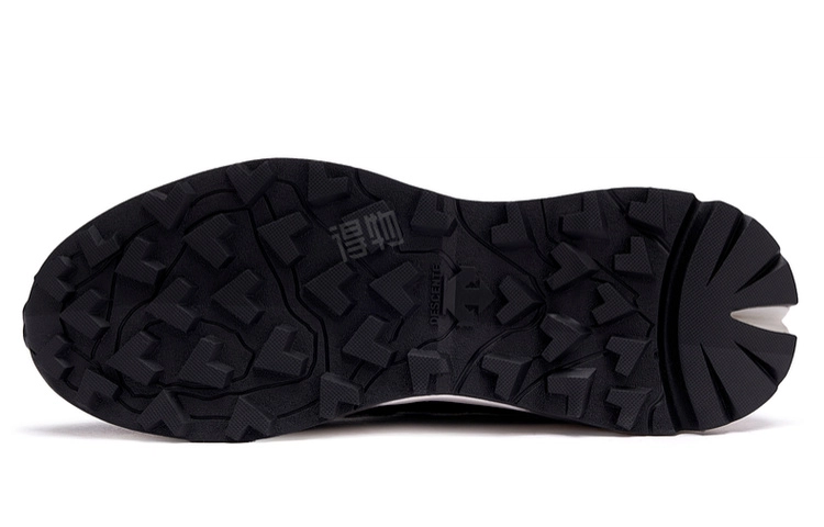 DESCENTE Sport Style