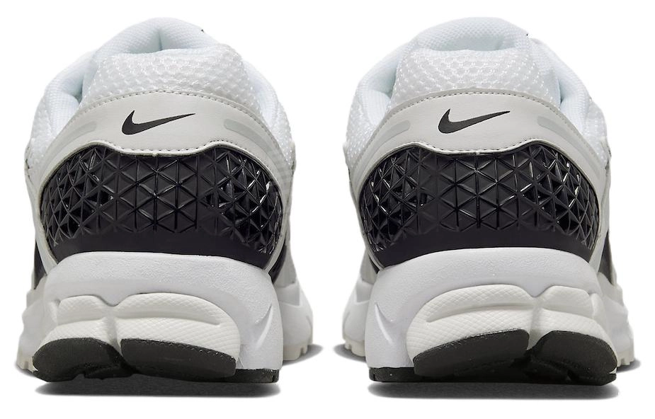Nike Air Zoom Vomero 5