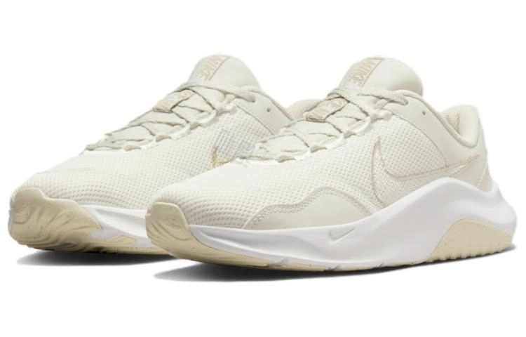 Nike Legend Essential 3