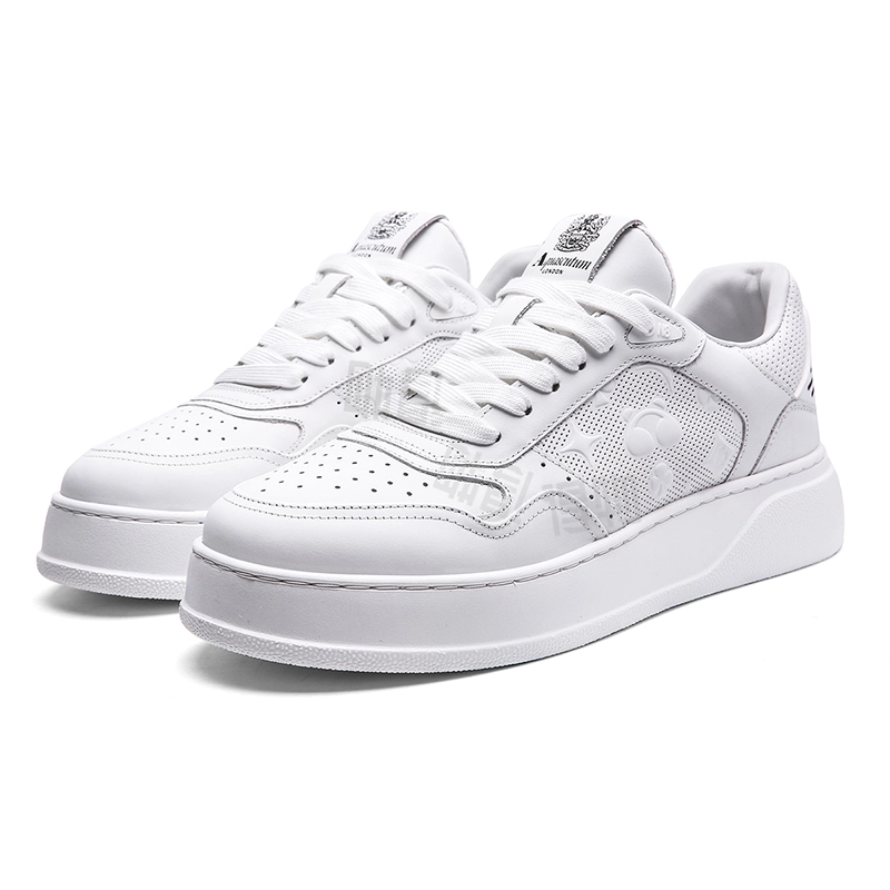 AQUASCUTUM