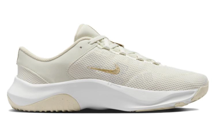 Nike Legend Essential 3