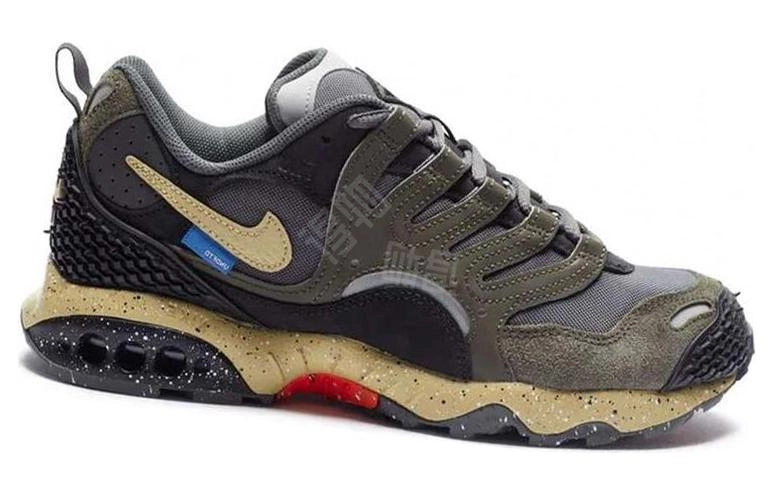 UNDEFEATED x Nike Air Terra Humara Olive