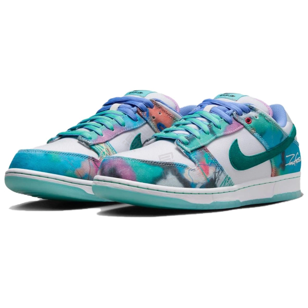 Futura Laboratories x Nike Dunk SB