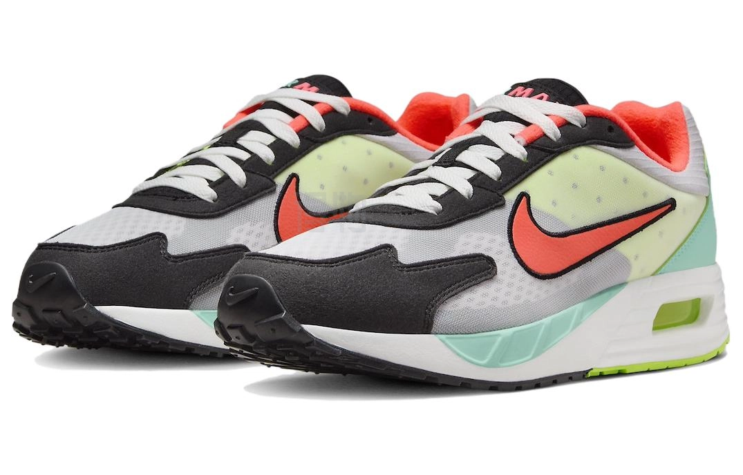 Nike Air Max Solo Hot Punch