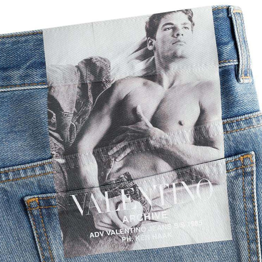 Valentino SS22 Logo