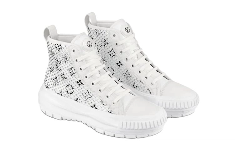 LOUIS VUITTON Squad