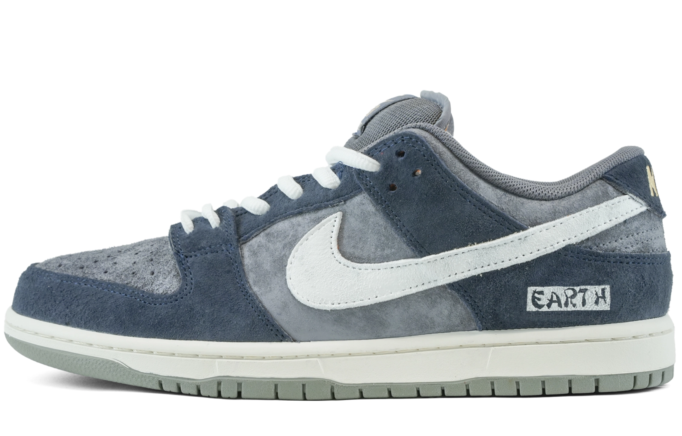 Nike Dunk SB LOW"Light Carbon" Earth vibe