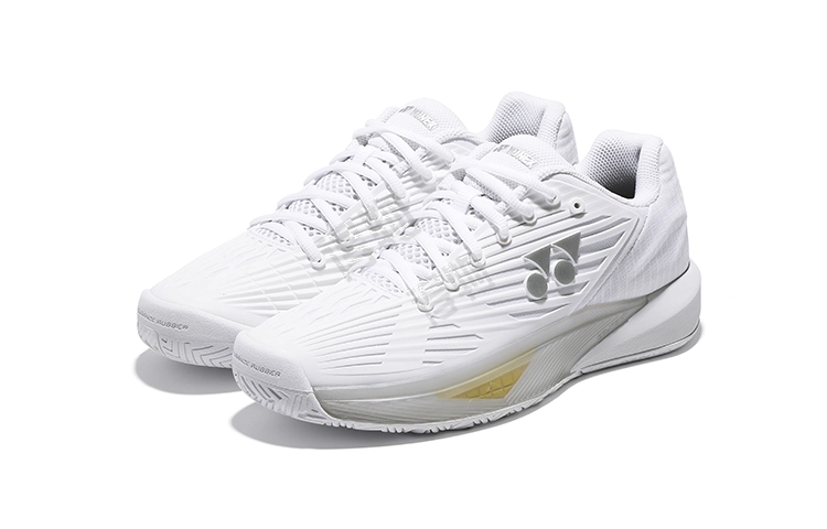 YONEX