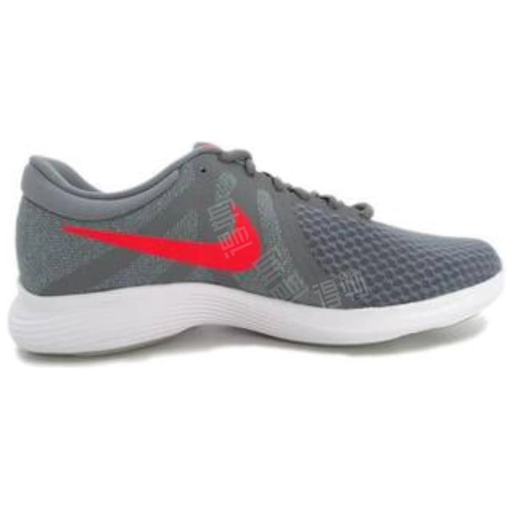 Nike REVOLUTION 4