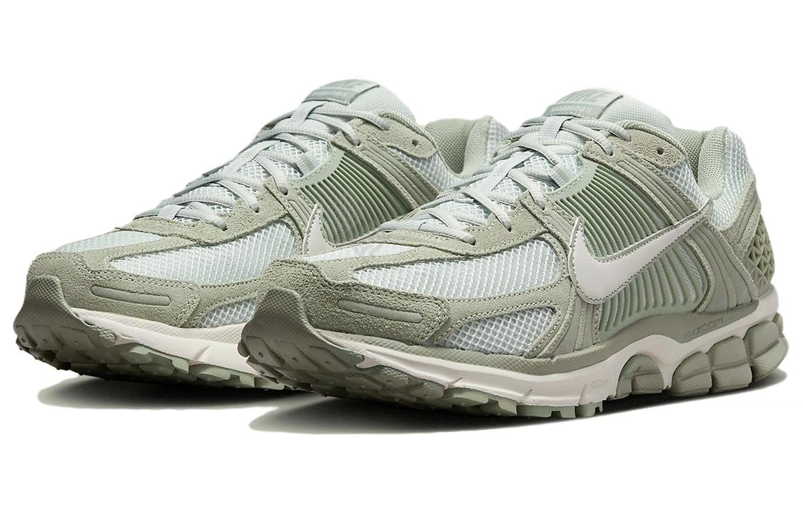 Nike Air Zoom Vomero 5