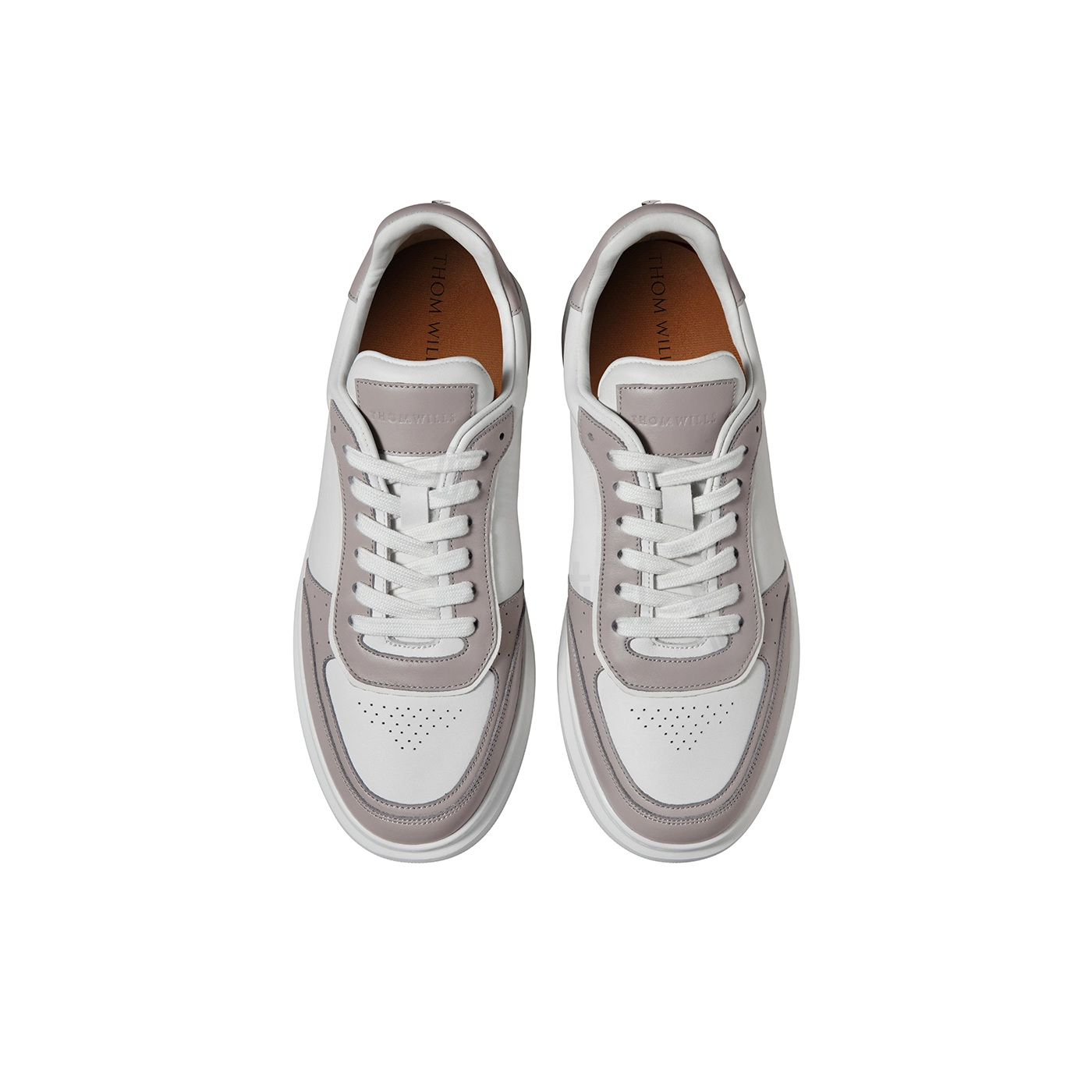 THOM WILLS trainer