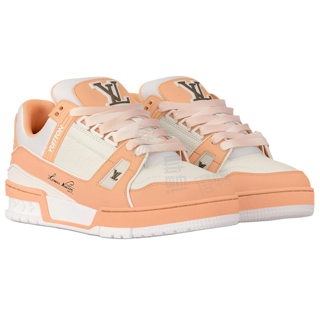 LOUIS VUITTON Trainer logo