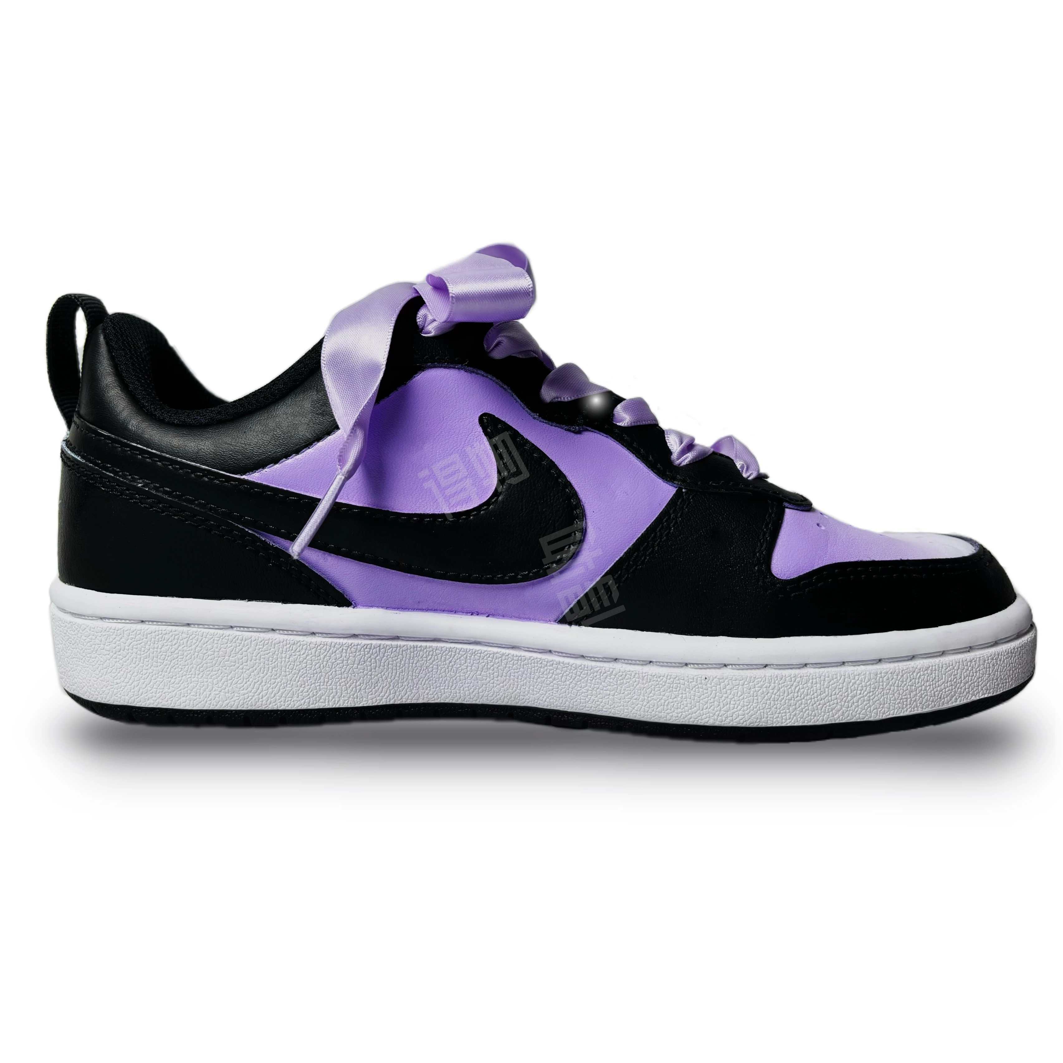 Nike Court Borough Low