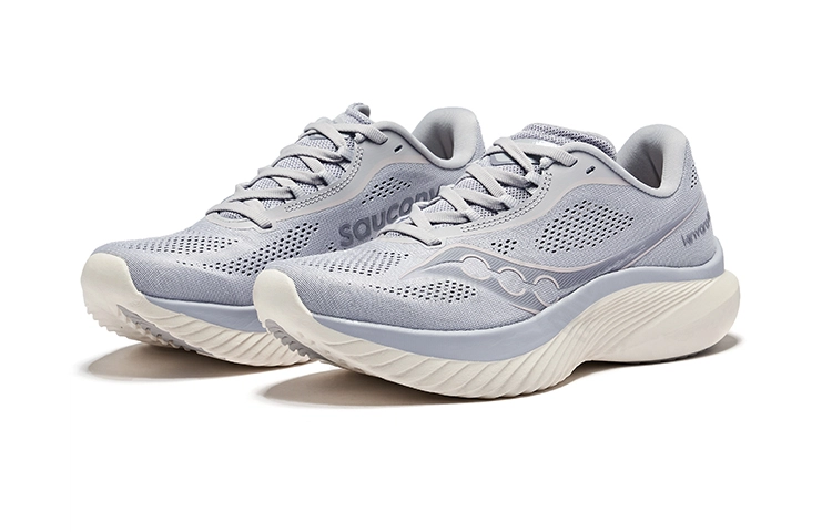 Saucony KINVARA 15