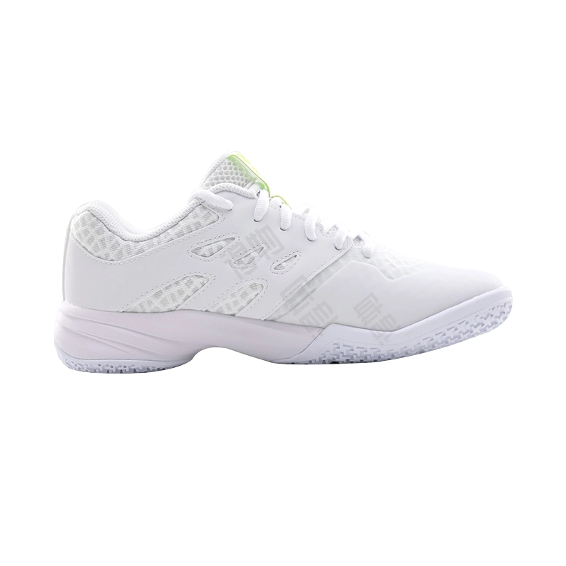 YONEX