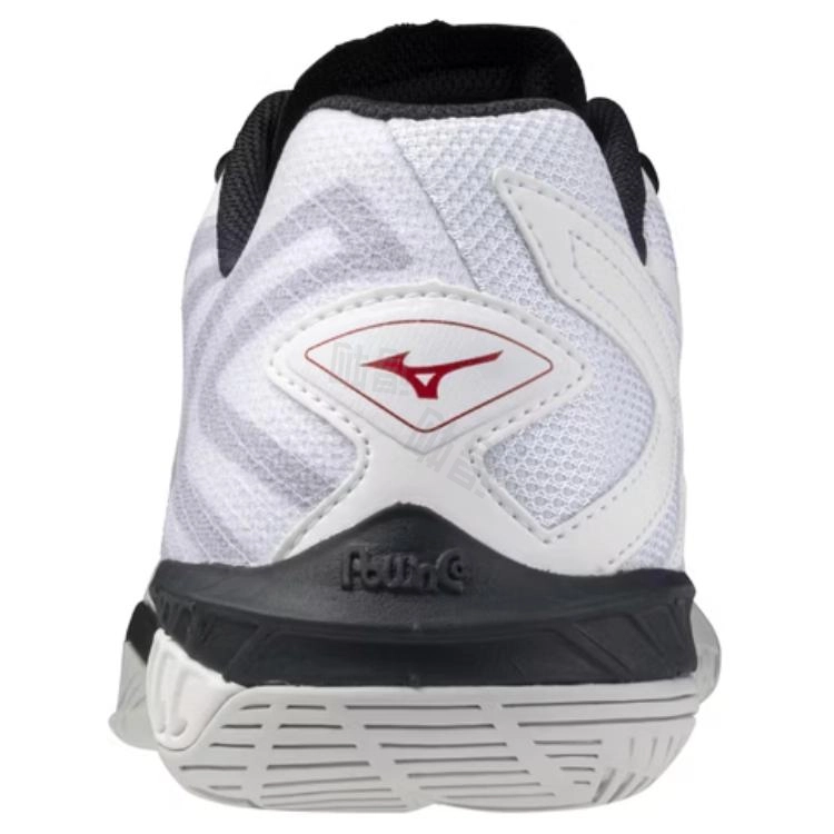 Mizuno Wave Claw